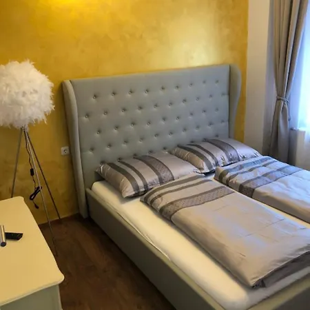 Wohlfuehlen In Der Altstadt Von Appartement